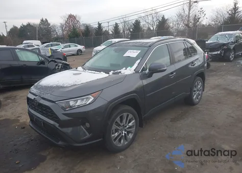 2019 Toyota Rav4 Xle Premium z USA, uszkodzony, nr VIN 2T3A1RFV9KC028839